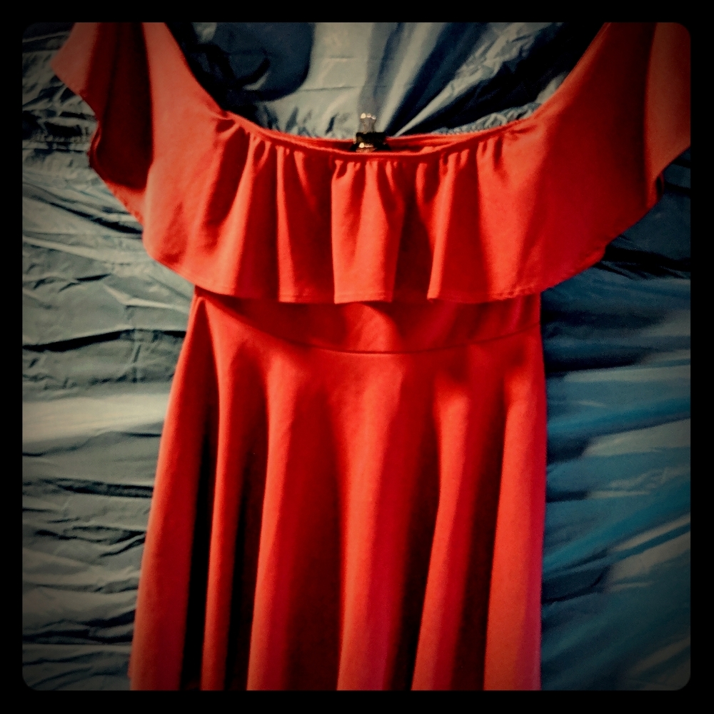 Fashion Nova off the shoulder top/dress